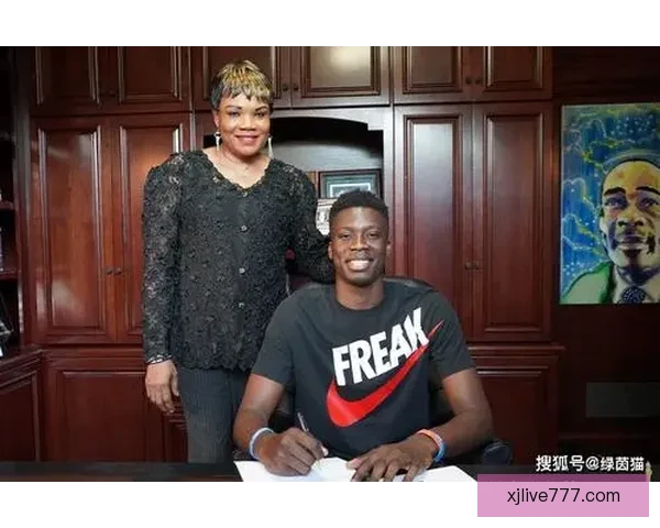 字母弟弟亚历克斯回忆生涯首秀：梦想成真一刻令人难以置信