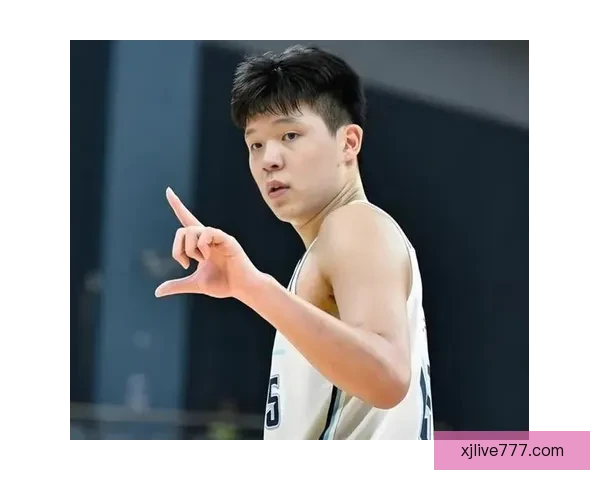 斯普利特助杨瀚森提升三分能力 外线投射更加精准